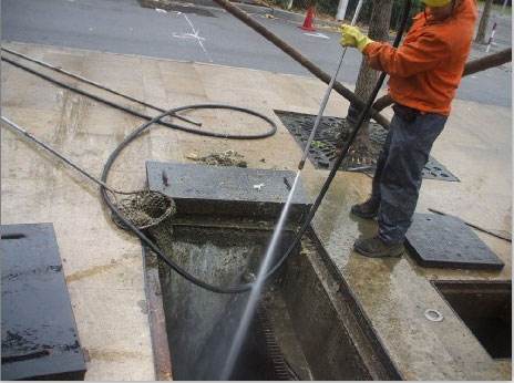 肃州池底污泥如何清理